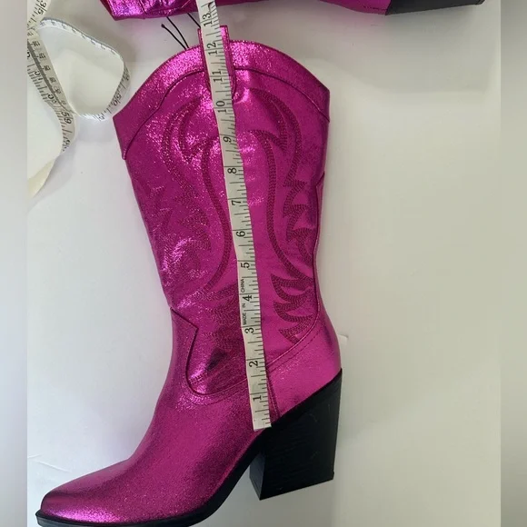Nine West Western Pink Metallic Keeks boots size 8.5
Metallic cowboy boots - Picture 7 of 11